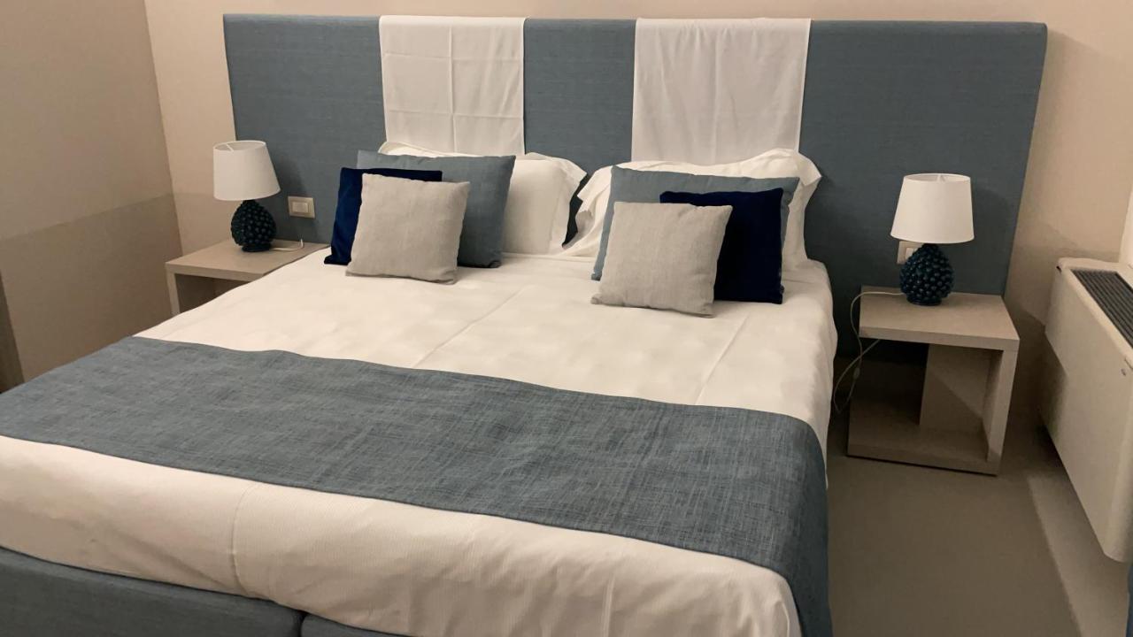 Hercules Suites 노토 외부 사진