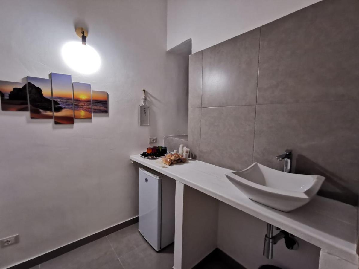 Hercules Suites 노토 외부 사진